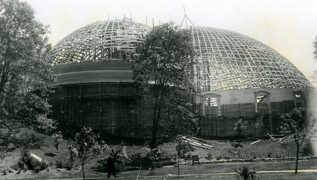 Construction of the 1917 Chautauqua Dome.
